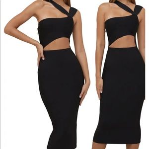 Aina Cutout Bandage Midi Dress
HOUSE OF CB